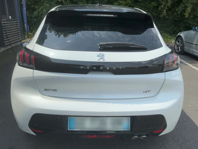 car Peugeot 208 id70529 photo #3