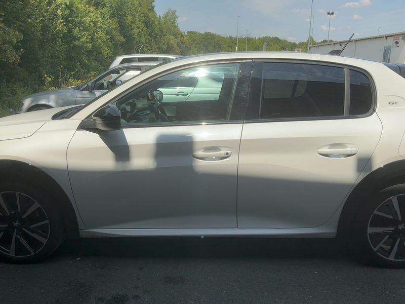 car Peugeot 208 id70529 photo #8