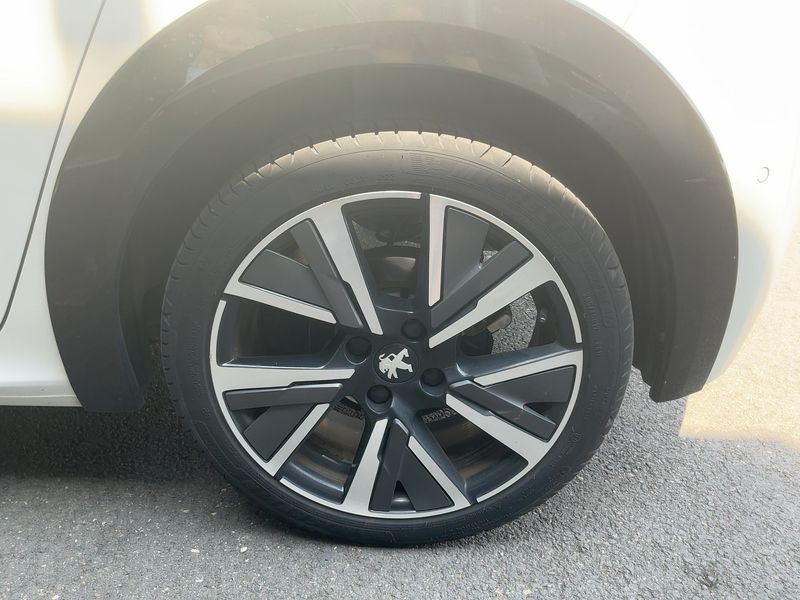car Peugeot 208 id70529 photo #9