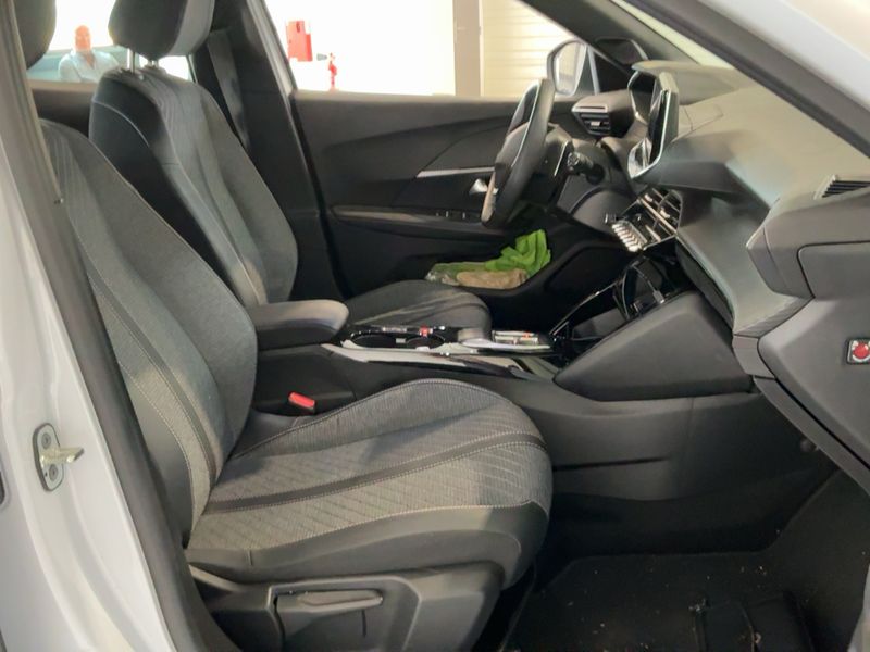 car Peugeot 2008 id70532 photo #16