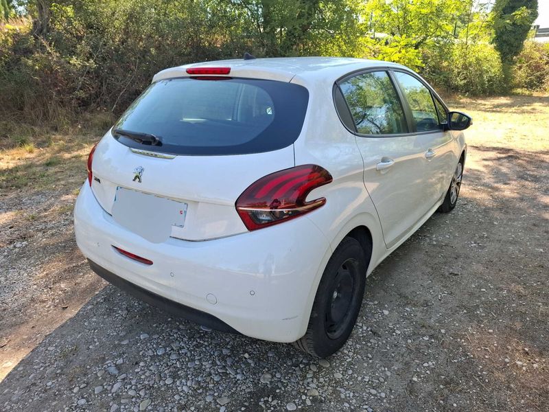 car Peugeot 208 id70574 photo #4