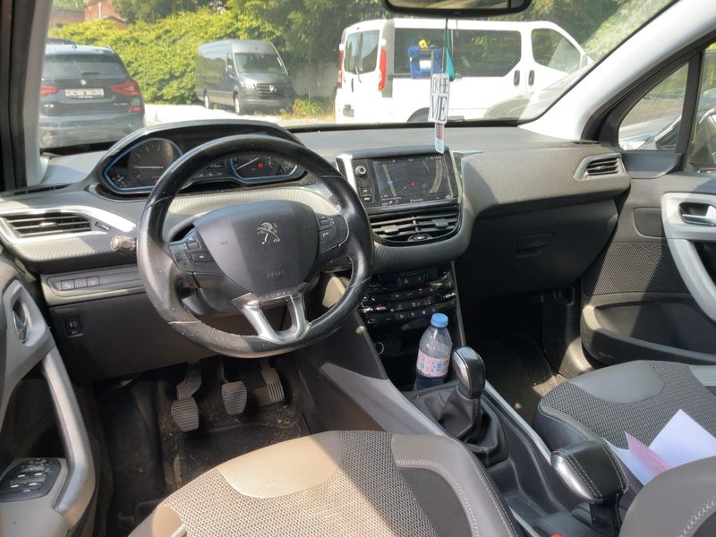 car Peugeot 2008 id70583 photo #17