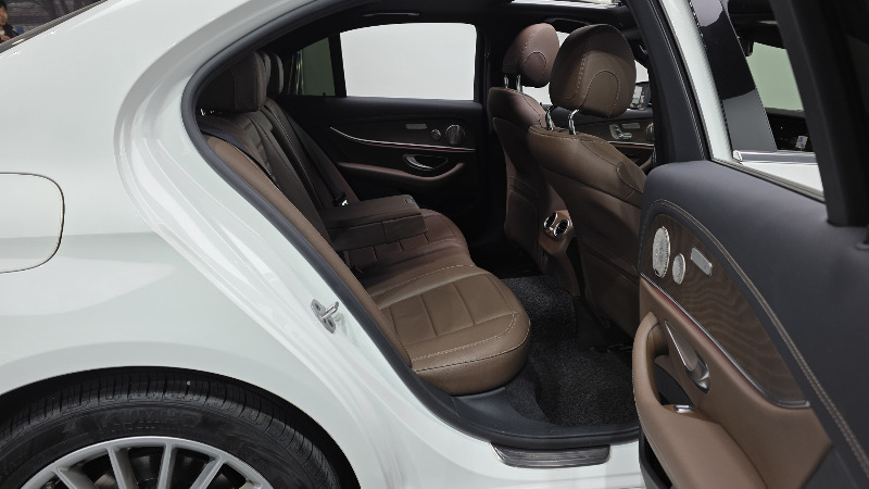 car Mercedes Benz E Class id70687 photo #12