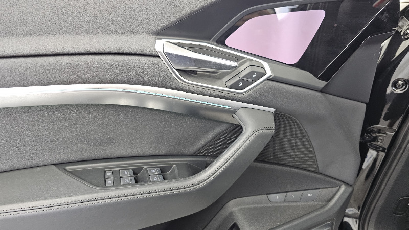 car Audi e-tron id70771 photo #29