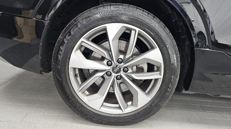 car Audi e-tron id70771 photo #5