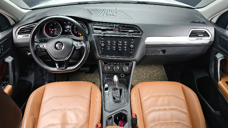 car Volkswagen Tiguan id70773 photo #7
