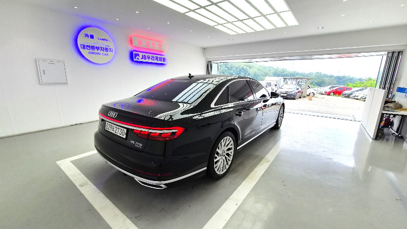 car Audi A8 id70782 photo #7