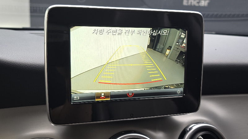 car Mercedes Benz GLA id70794 photo #17