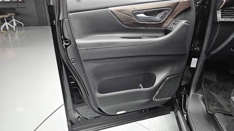 car Toyota Alphard id70802 photo #24