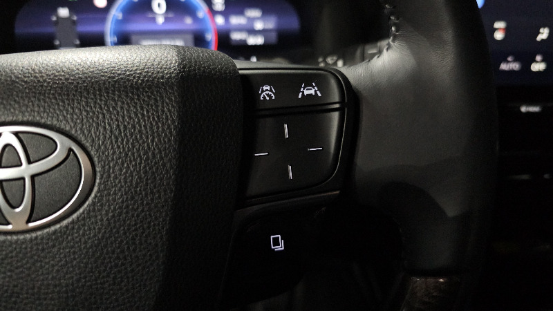 car Toyota Alphard id70802 photo #28