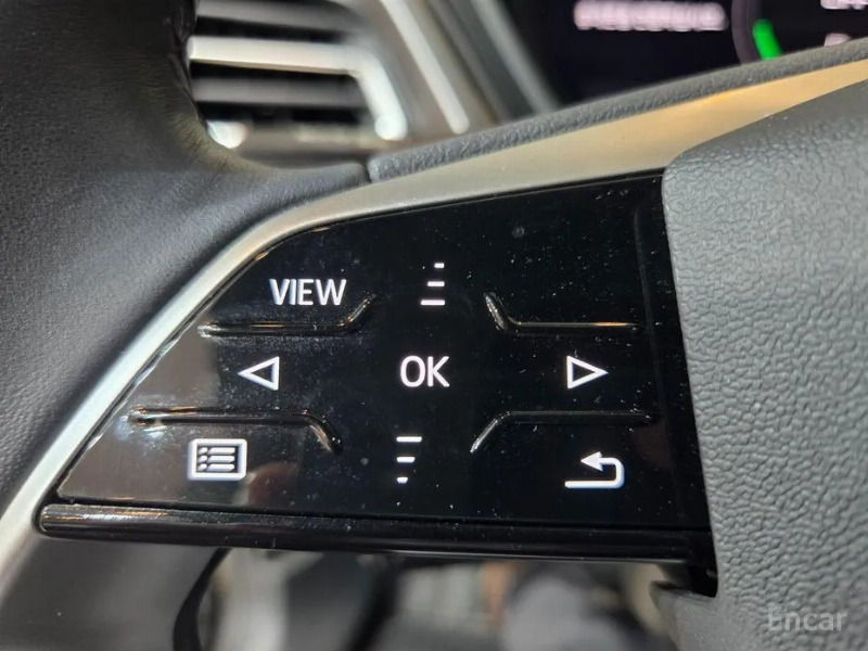car Audi Q4 e-tron id70816 photo #14