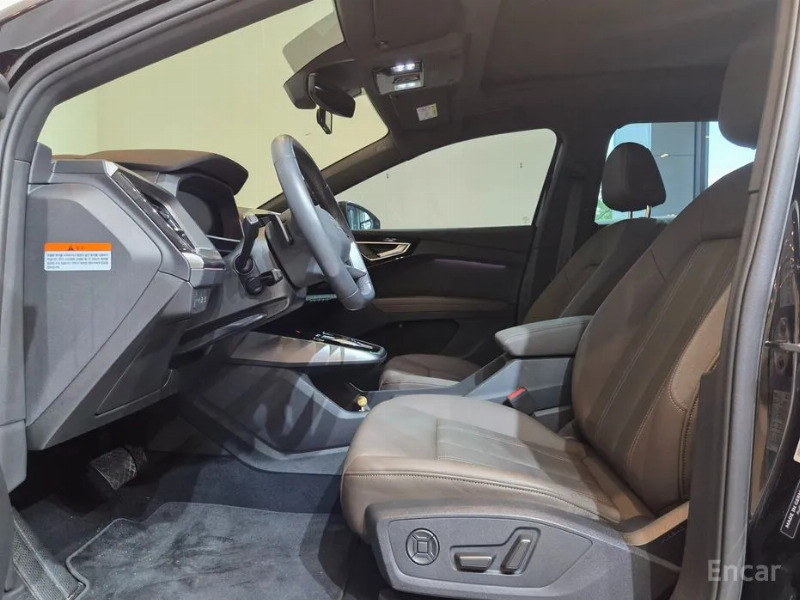 car Audi Q4 e-tron id70816 photo #7