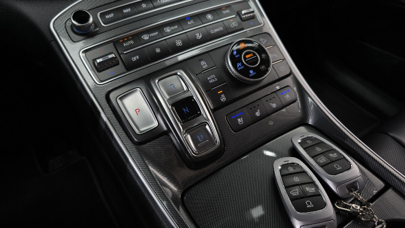 car Hyundai Santa FE id70822 photo #9