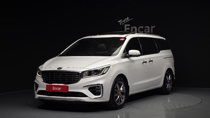 car KIA Carnival id70833 main photo