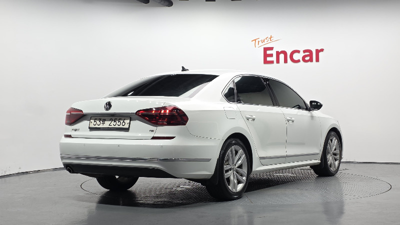 car Volkswagen Passat id70845 photo #2