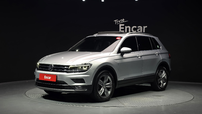 car Volkswagen Tiguan id70859 main photo