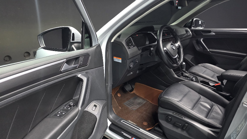 car Volkswagen Tiguan id70859 photo #10