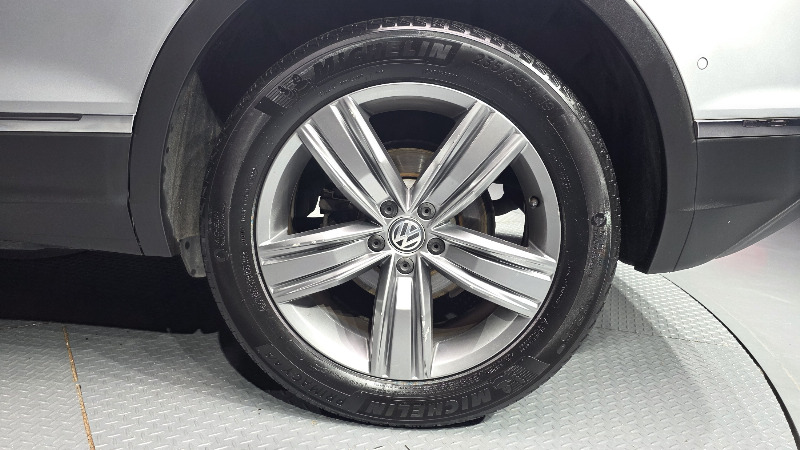 car Volkswagen Tiguan id70859 photo #21