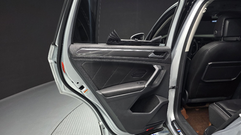 car Volkswagen Tiguan id70859 photo #25