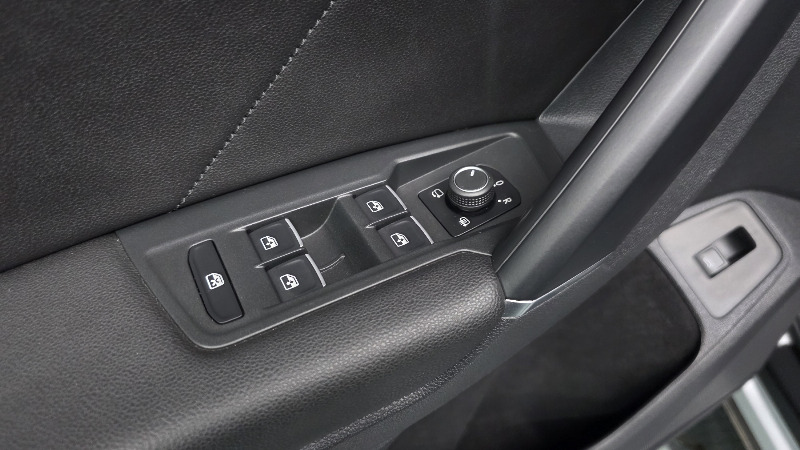 car Volkswagen Tiguan id70859 photo #28