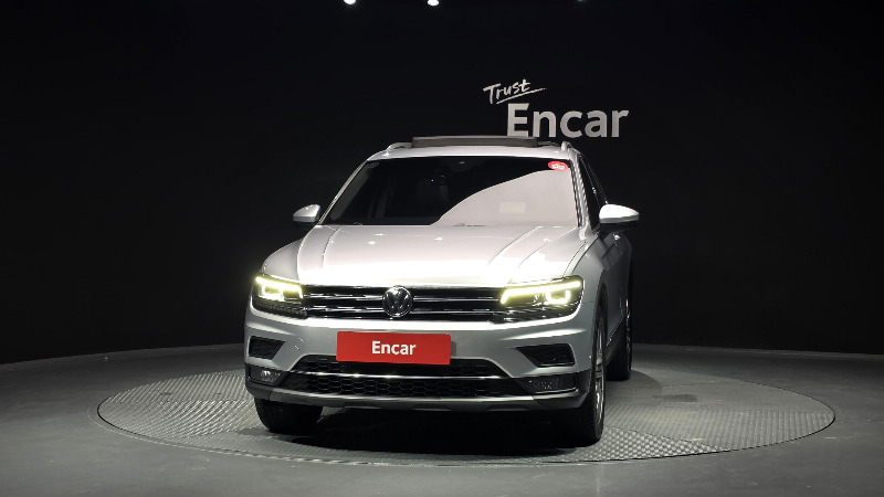 car Volkswagen Tiguan id70859 photo #3