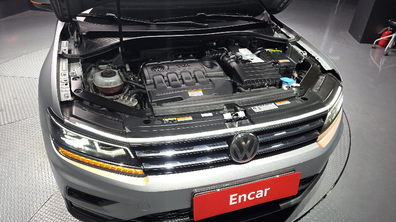 car Volkswagen Tiguan id70859 photo #6