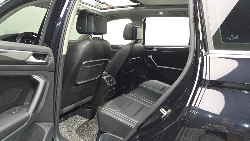 car Volkswagen Tiguan id70880 photo #11