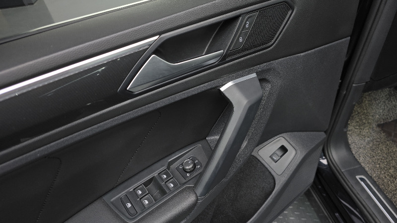 car Volkswagen Tiguan id70880 photo #15