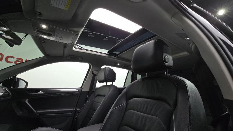car Volkswagen Tiguan id70880 photo #19