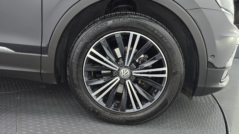 car Volkswagen Tiguan id70880 photo #21