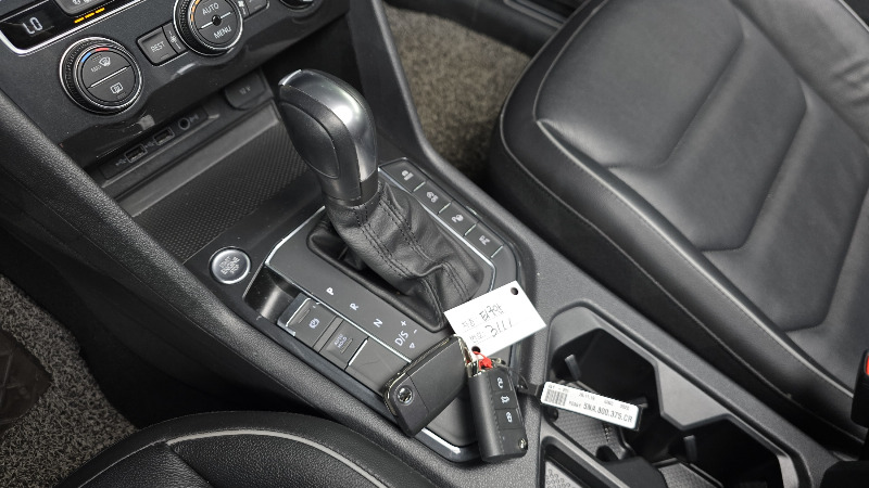 car Volkswagen Tiguan id70880 photo #9