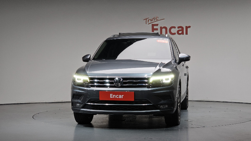 car Volkswagen Tiguan id70883 photo #3