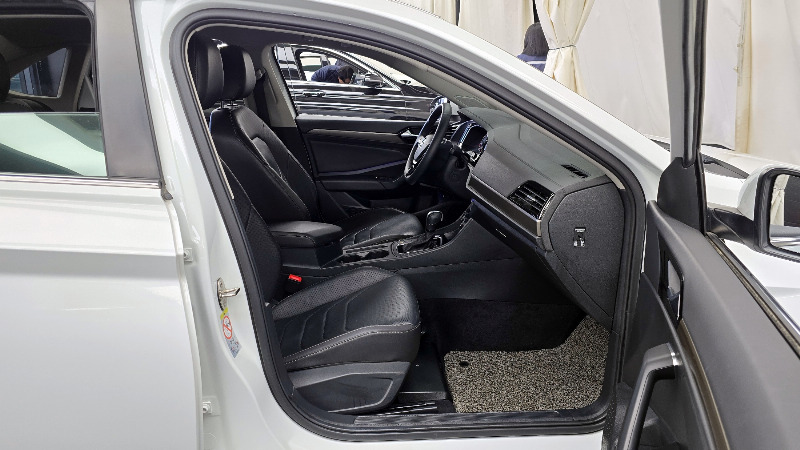 car Volkswagen Jetta id70899 photo #11