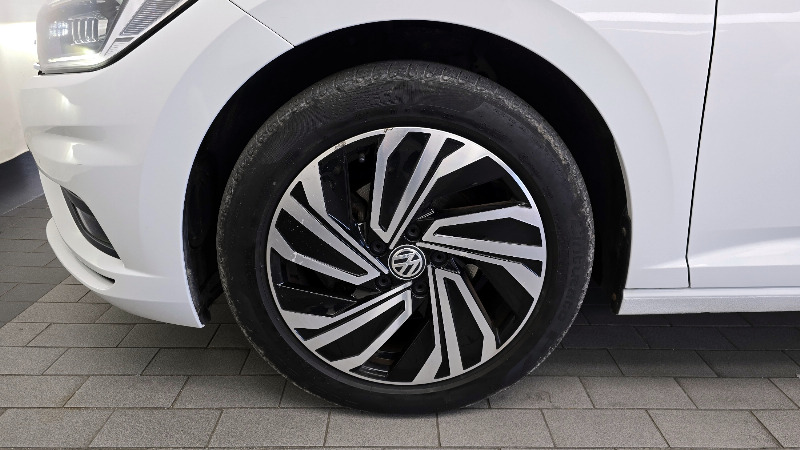 car Volkswagen Jetta id70899 photo #5