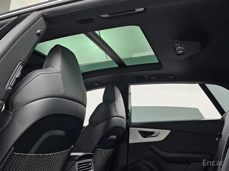 car Audi Q8 id70906 photo #19