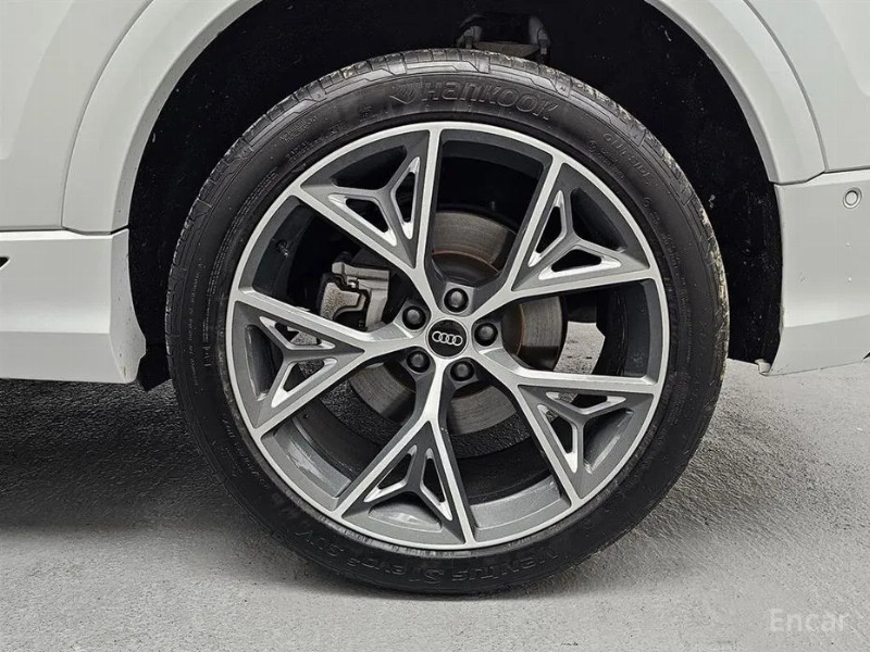 car Audi Q8 id70906 photo #5