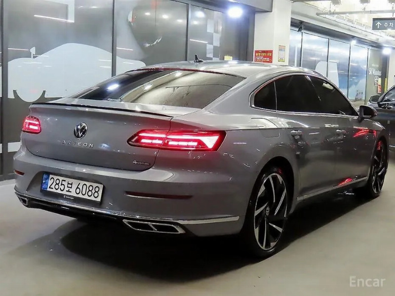 car Volkswagen Arteon id70962 photo #2