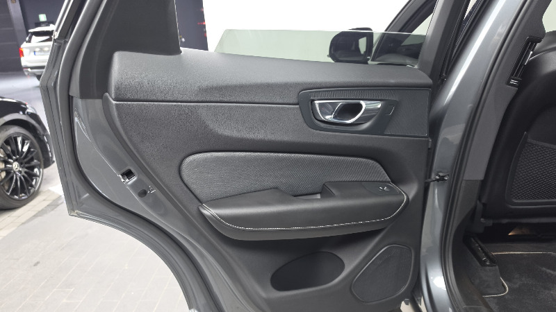 car Volvo XC60 id70980 photo #25