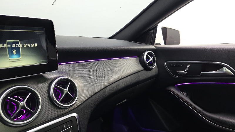 car Mercedes Benz CLA id71121 photo #13