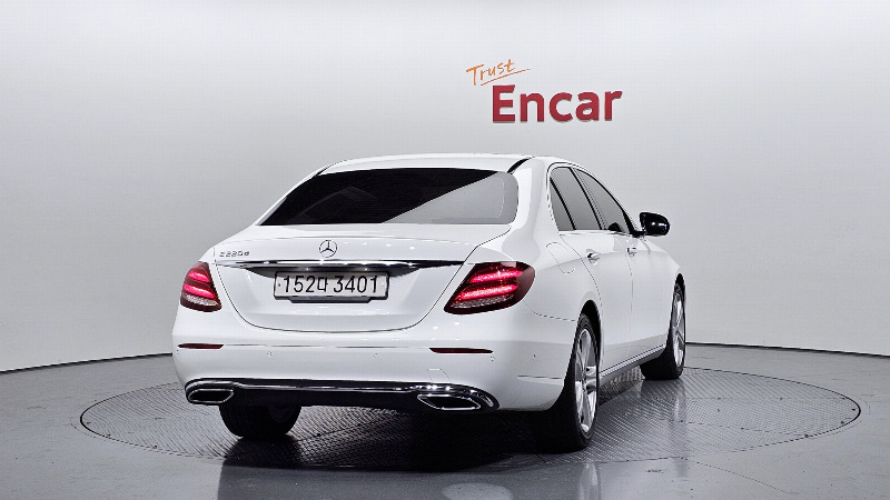 car Mercedes Benz E Class id71127 photo #4