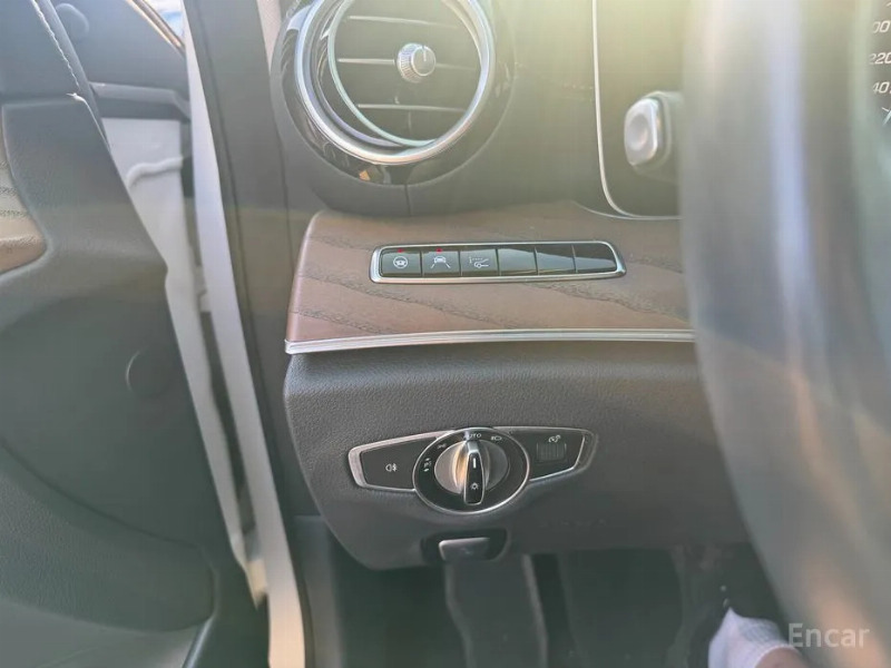car Mercedes Benz E Class id71132 photo #11