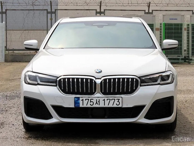car BMW 5 Series id71174 main photo