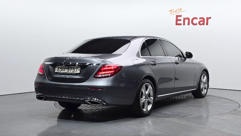 car Mercedes Benz E Class id71178 photo #2