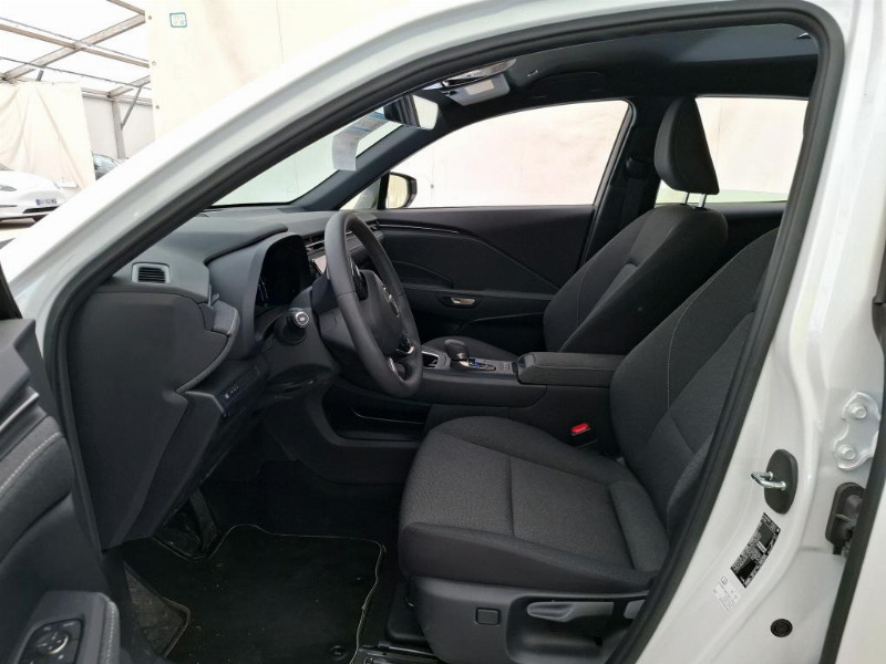 car Lexus LBX id71255 photo #6