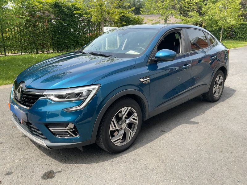 car Renault Arkana id71287 main photo