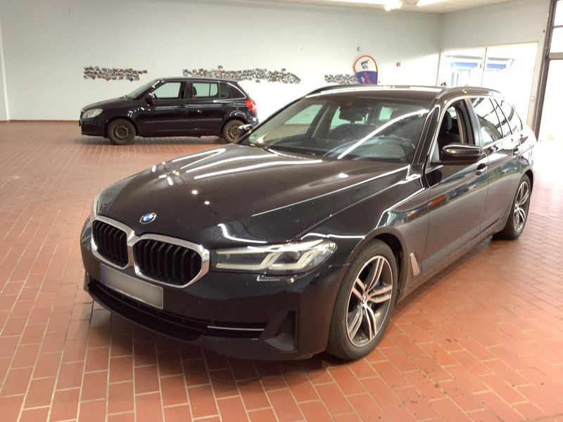 car BMW 5 Series id71296 main photo