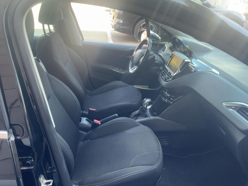 car Peugeot 208 id71424 photo #16