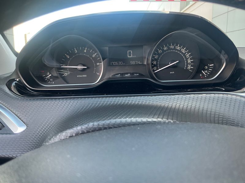 car Peugeot 208 id71424 photo #18