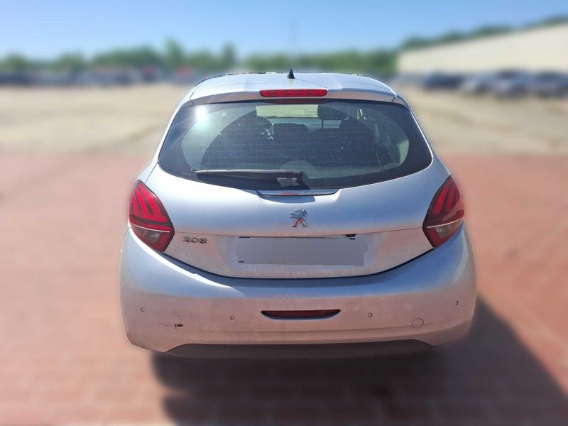 car Peugeot 208 id71444 photo #3
