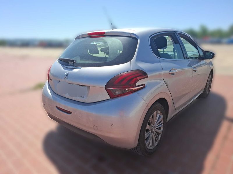 car Peugeot 208 id71444 photo #4
